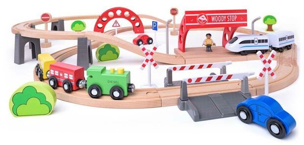 Woody toys houten treinbaan 60-delig met elektrische locomotief