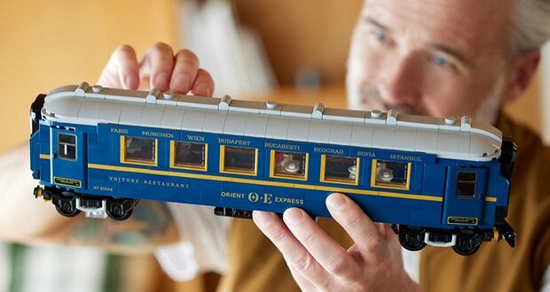 LEGO Ideas 21344 Oriënt Express Trein